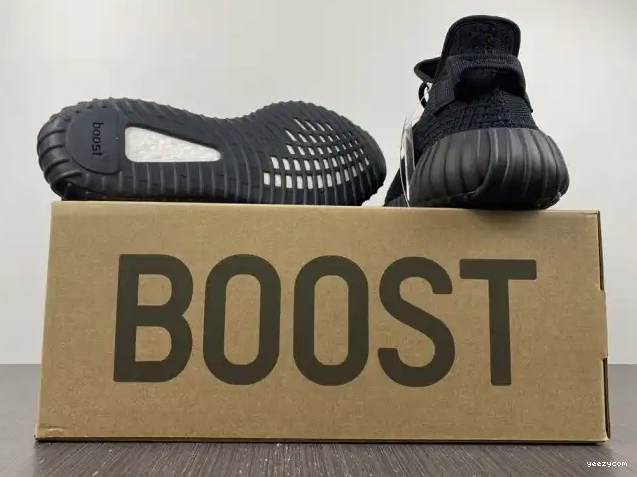 Boost 350 HQ4540 Onyx V2 Yeezy Adidas 0613